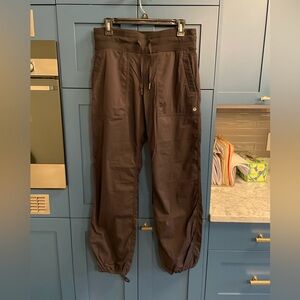 Lululemon DANCE STUDIO PANTS 31” 31-in Inseam Black Unlined Size 8